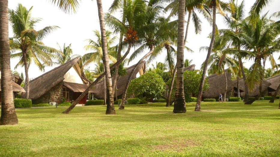 La Pirogue hotel