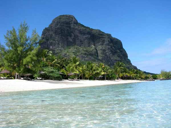 Le Morne Beach